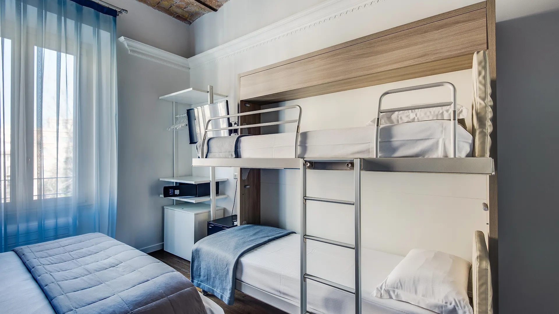 *** Guest house New Design St.Peter Hotel Rome Italy